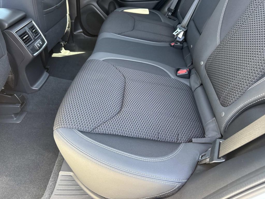 Used 2019 Subaru Forester Premium AWD/4WD image 16