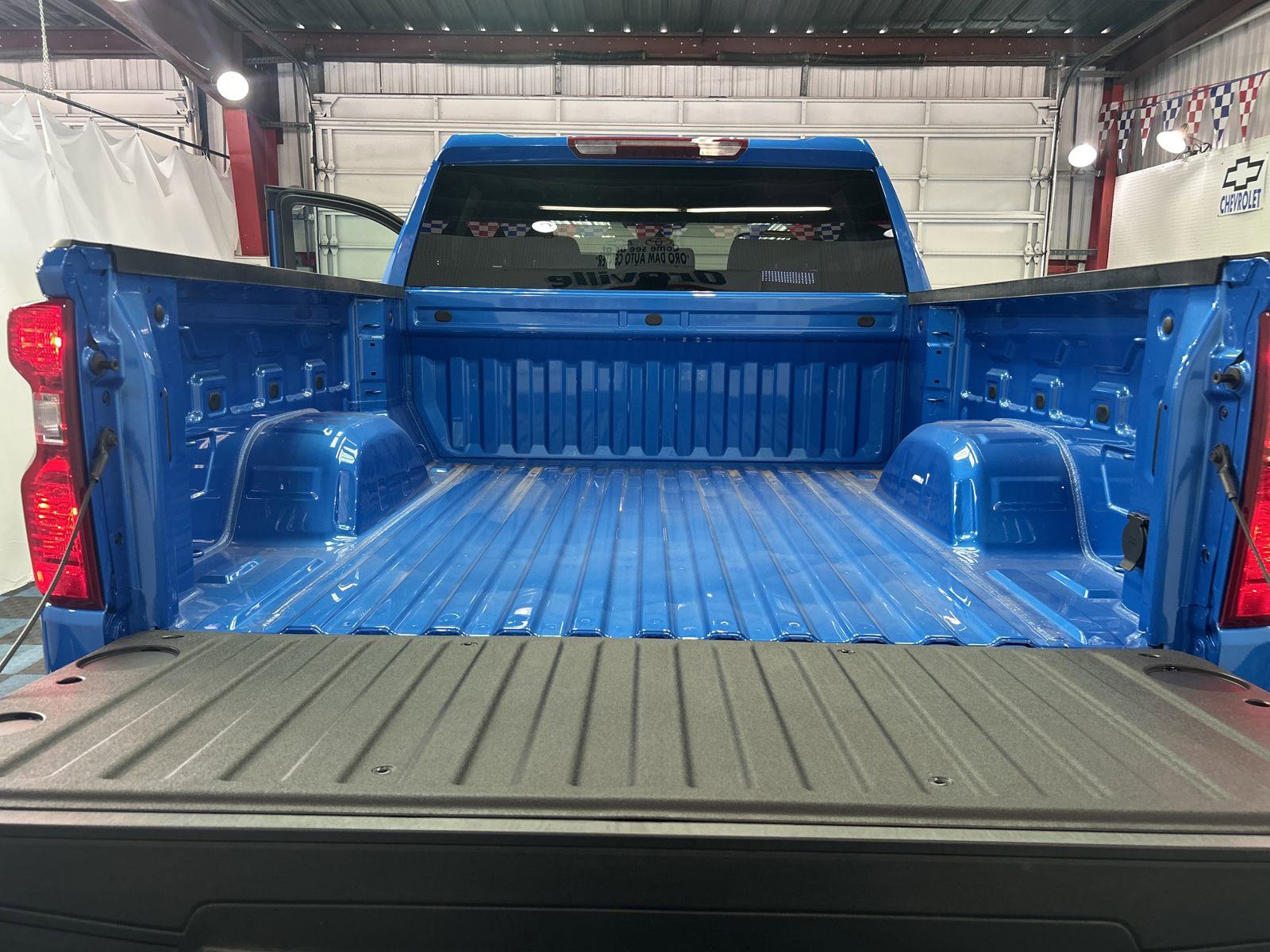 New 2025 Chevrolet Silverado 1500 Custom image 18