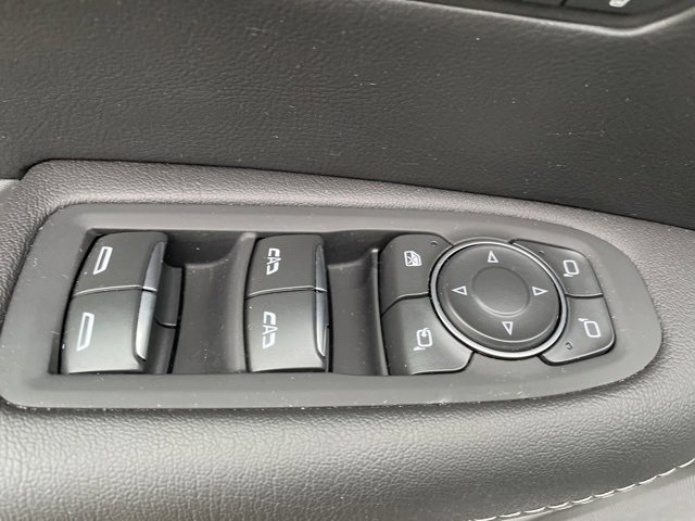 Used 2025 Cadillac XT5 Premium Luxury image 16