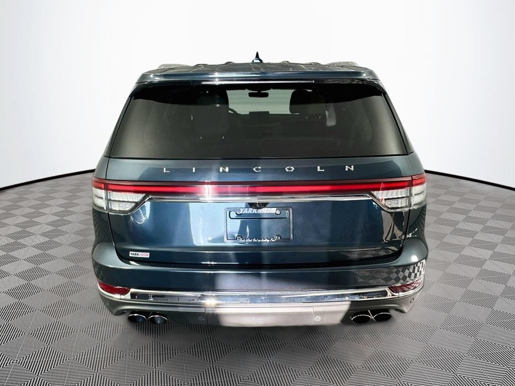 Used 2023 Lincoln Aviator Reserve w/ Elements Package Plus AWD/4WD image 11