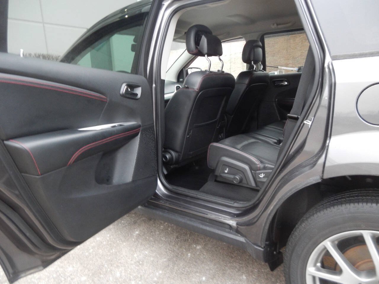 Used 2015 Dodge Journey R/T AWD/4WD image 28