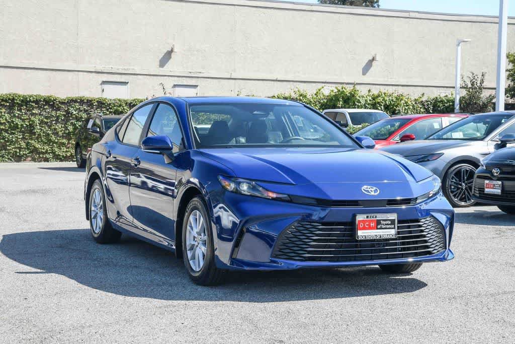 New 2026 Toyota Camry LE FWD image 3