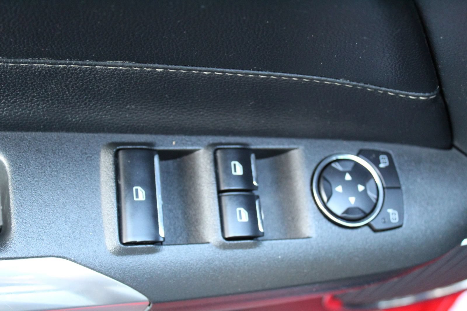 Used 2015 Ford Mustang Premium RWD image 25