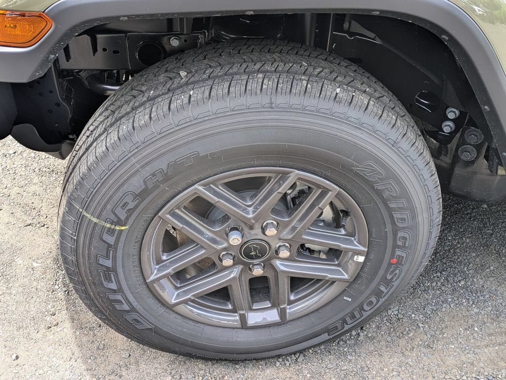 New 2026 Jeep Gladiator Sport AWD/4WD image 9