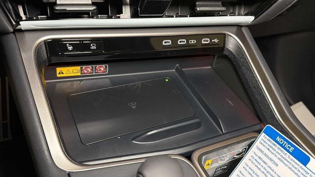 New 2026 Lexus TX 500h AWD image 24
