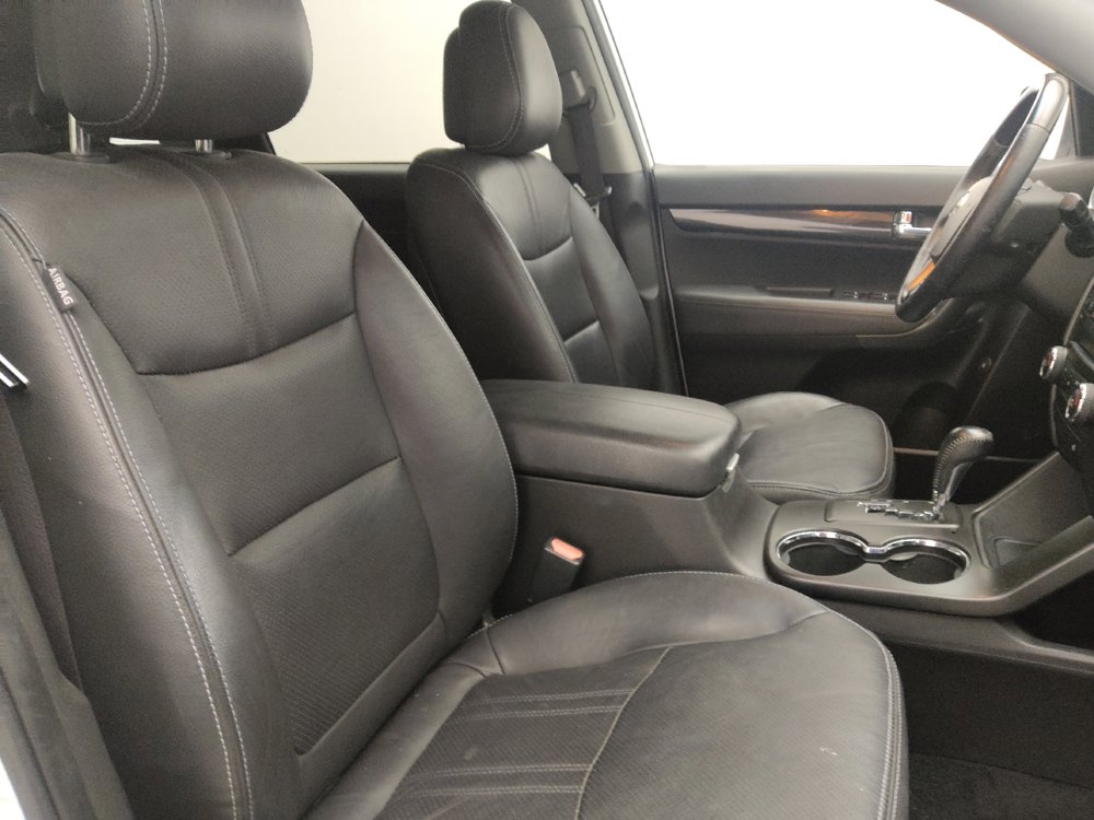 Used 2013 Kia Sorento SX w/ SX Premium Pkg image 21