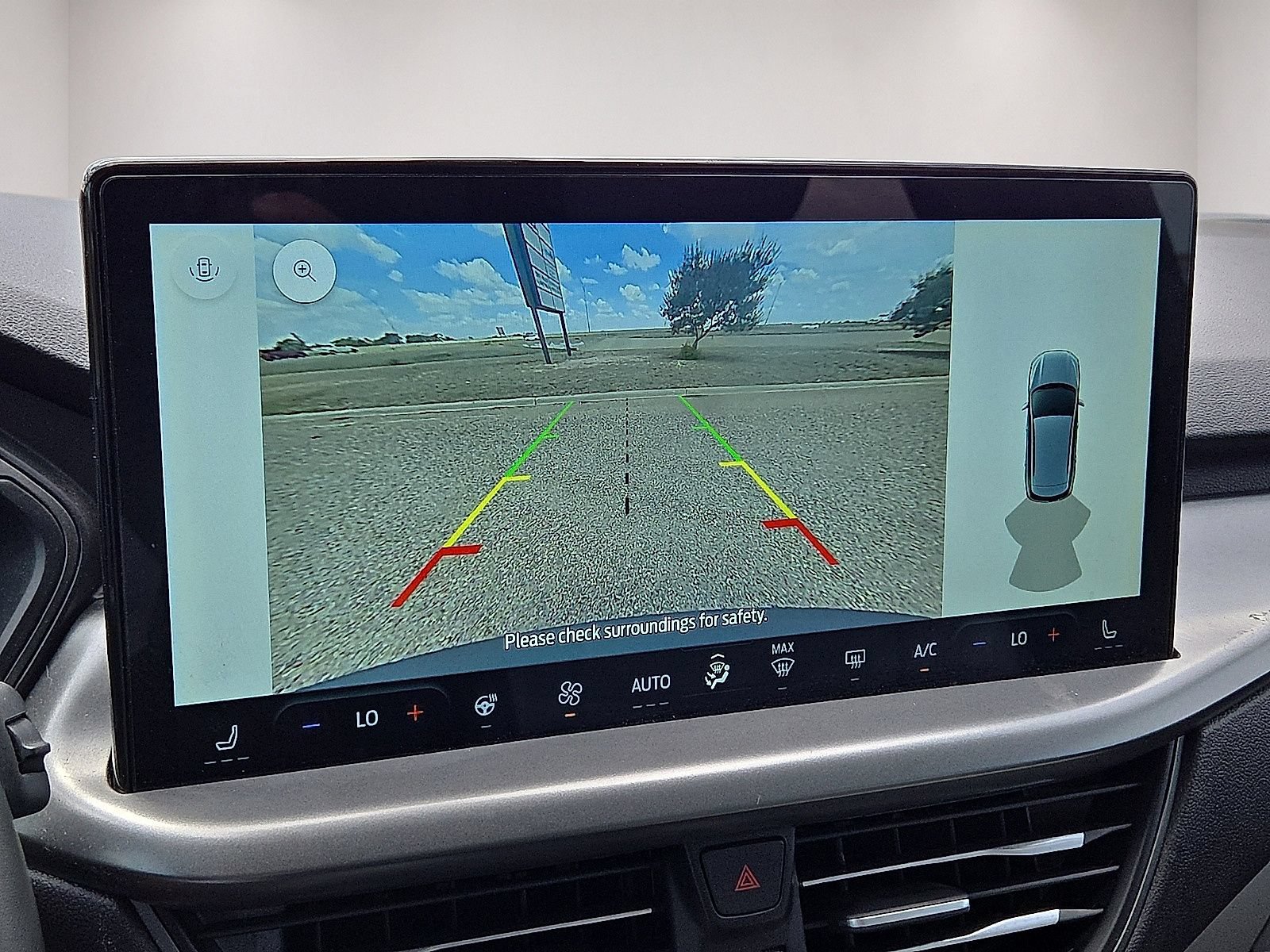 Used 2025 Ford Escape SE FWD image 28