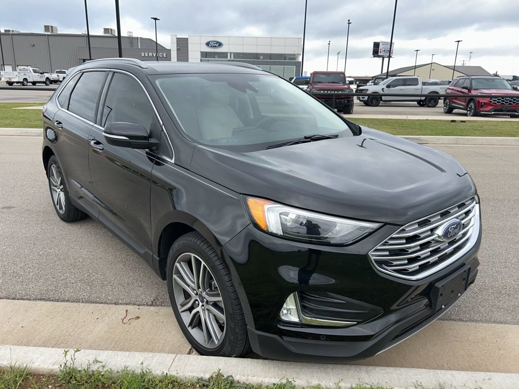 Used 2022 Ford Edge Titanium image 1
