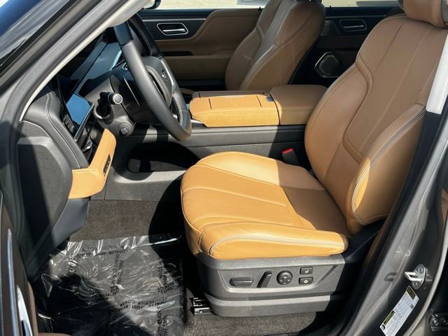 Certified 2025 INFINITI QX80 Sensory image 13