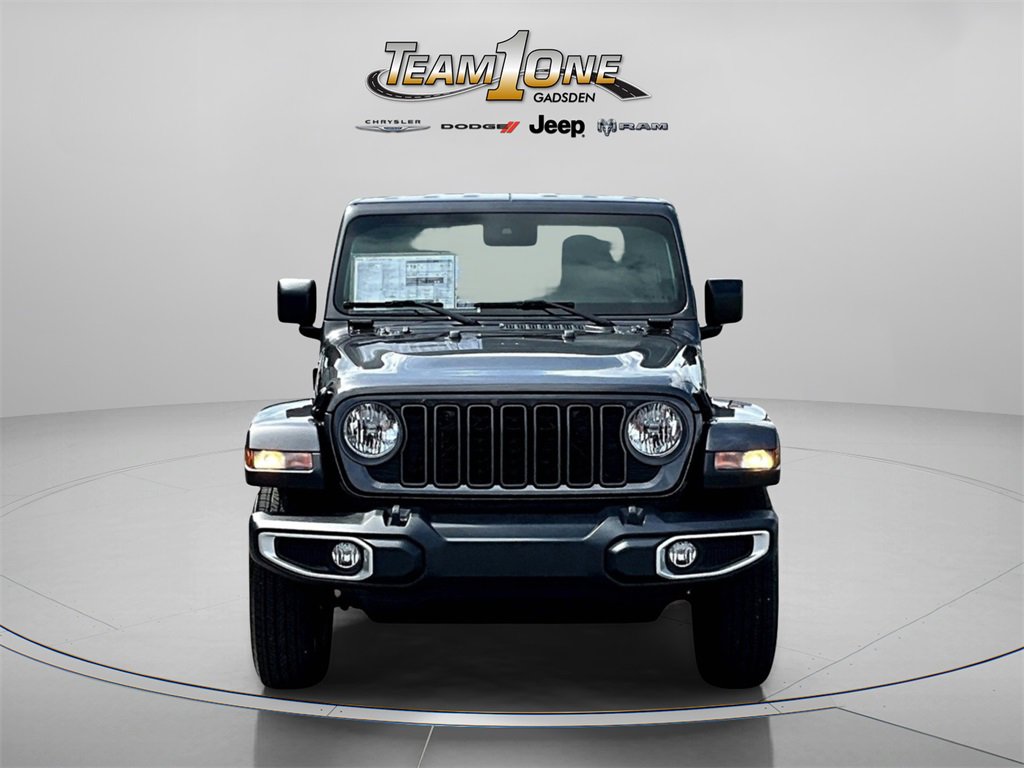 New 2025 Jeep Gladiator Sport video 2