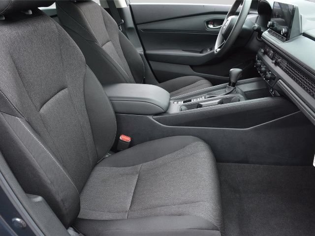 Used 2025 Honda Accord LX image 25