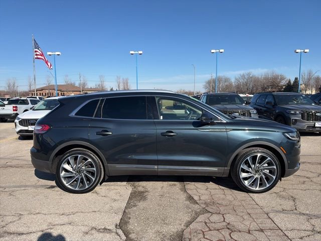 Used 2023 Lincoln Nautilus Reserve w/ Equipment Group 202A image 3
