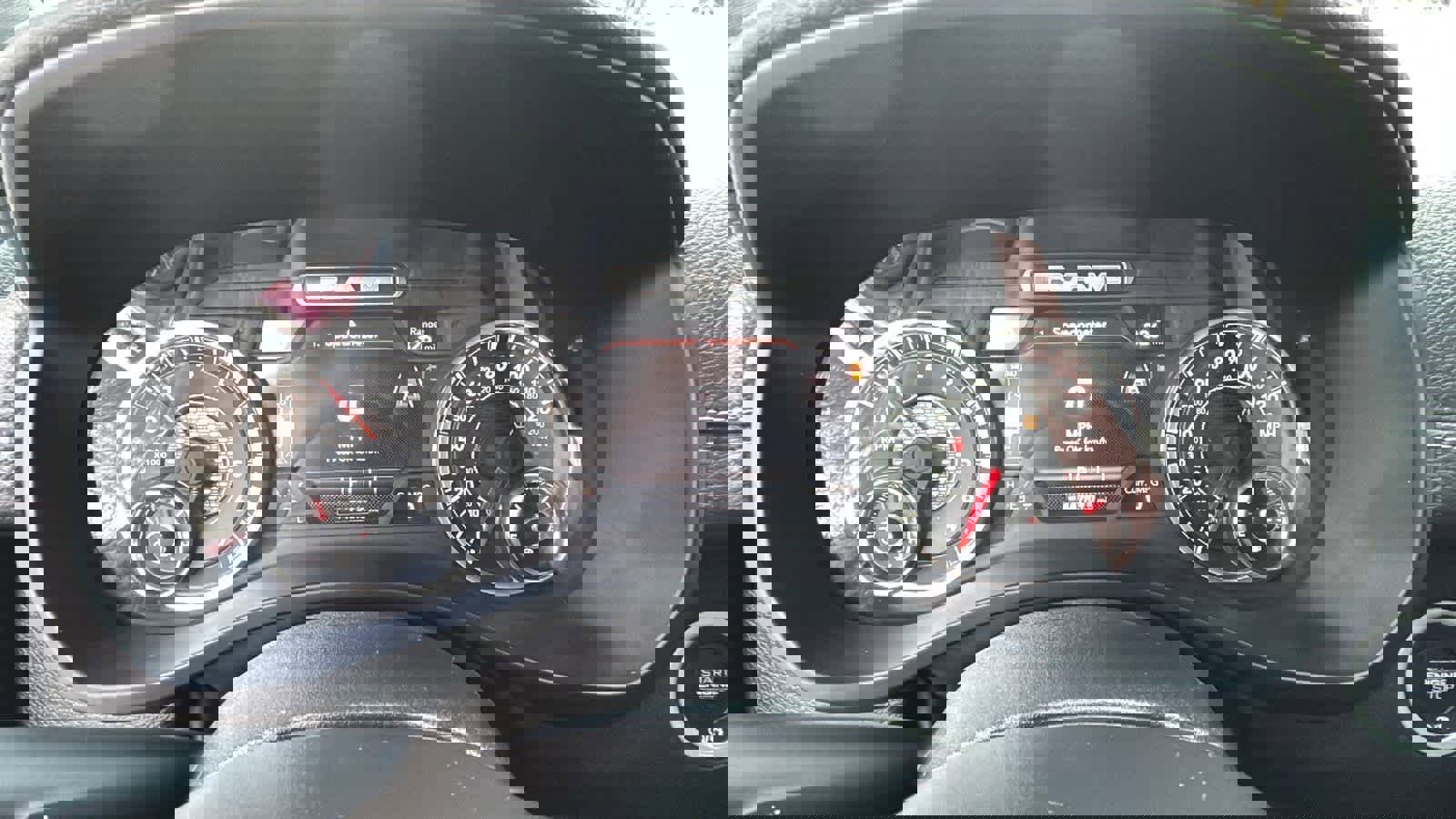 Used 2025 RAM 1500 Laramie image 14