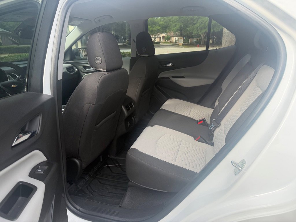 Used 2020 Chevrolet Equinox LS w/ LS Convenience Package FWD image 14