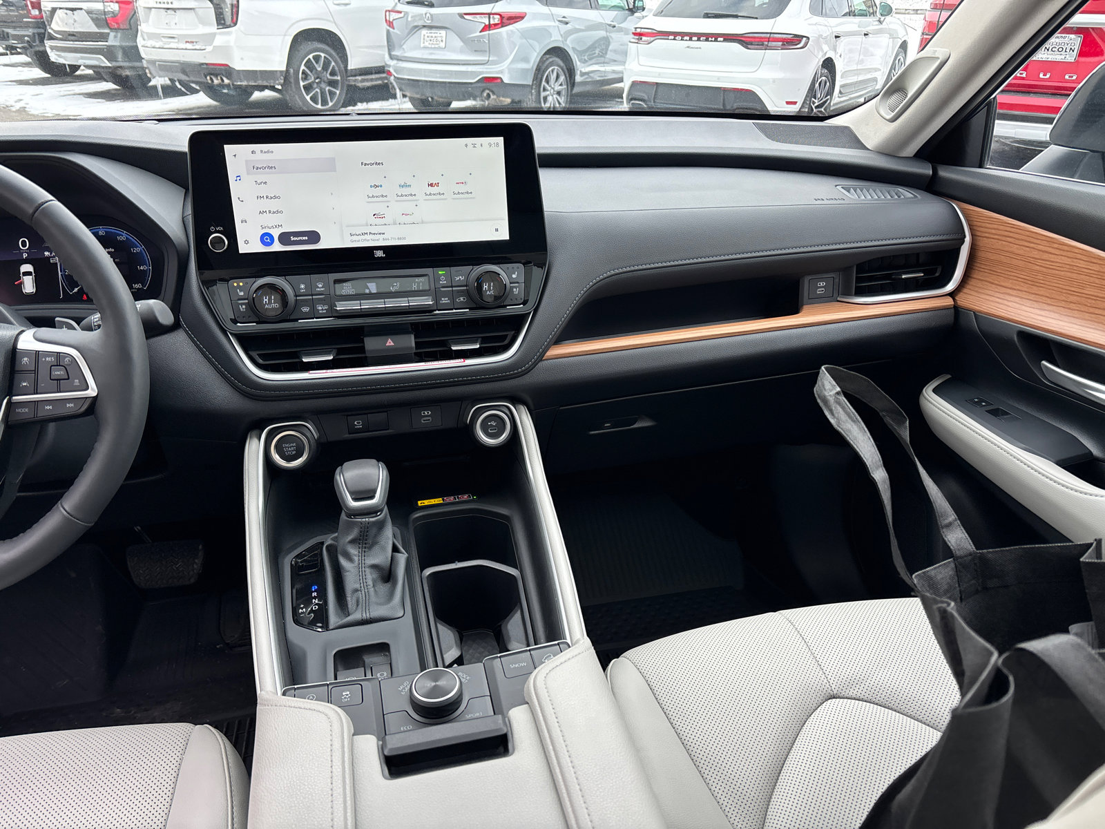 Used 2026 Toyota Grand Highlander AWD image 31