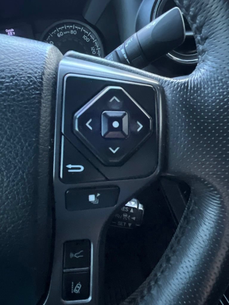 Used 2019 Toyota Tacoma TRD Sport w/ Technology Package RWD image 15