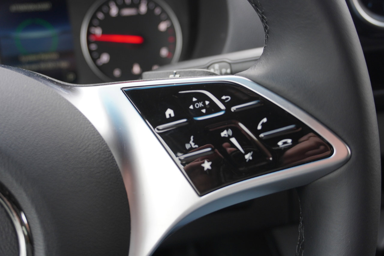 Used 2025 Mercedes-Benz Sprinter 2500 image 12