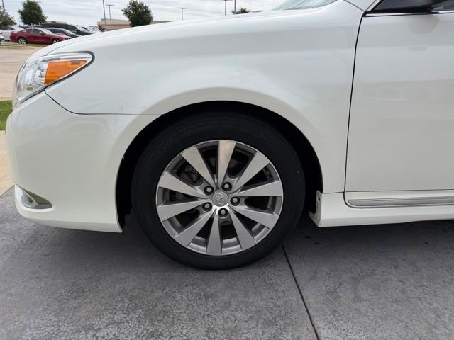Used 2011 Toyota Avalon Limited FWD image 4
