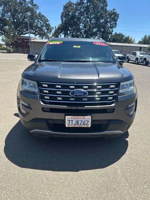 Used 2016 Ford Explorer XLT w/ Equipment Group 202A FWD image 6