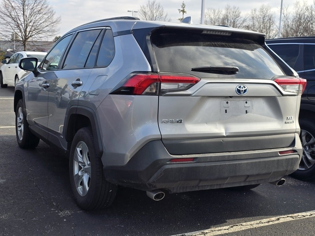 Used 2021 Toyota RAV4 XLE image 5