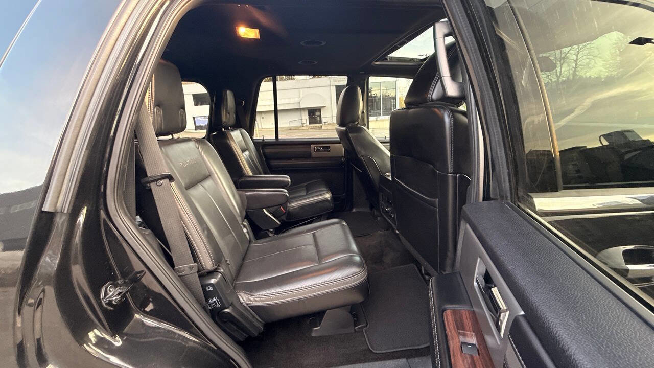 Used 2015 Ford Expedition Platinum image 26