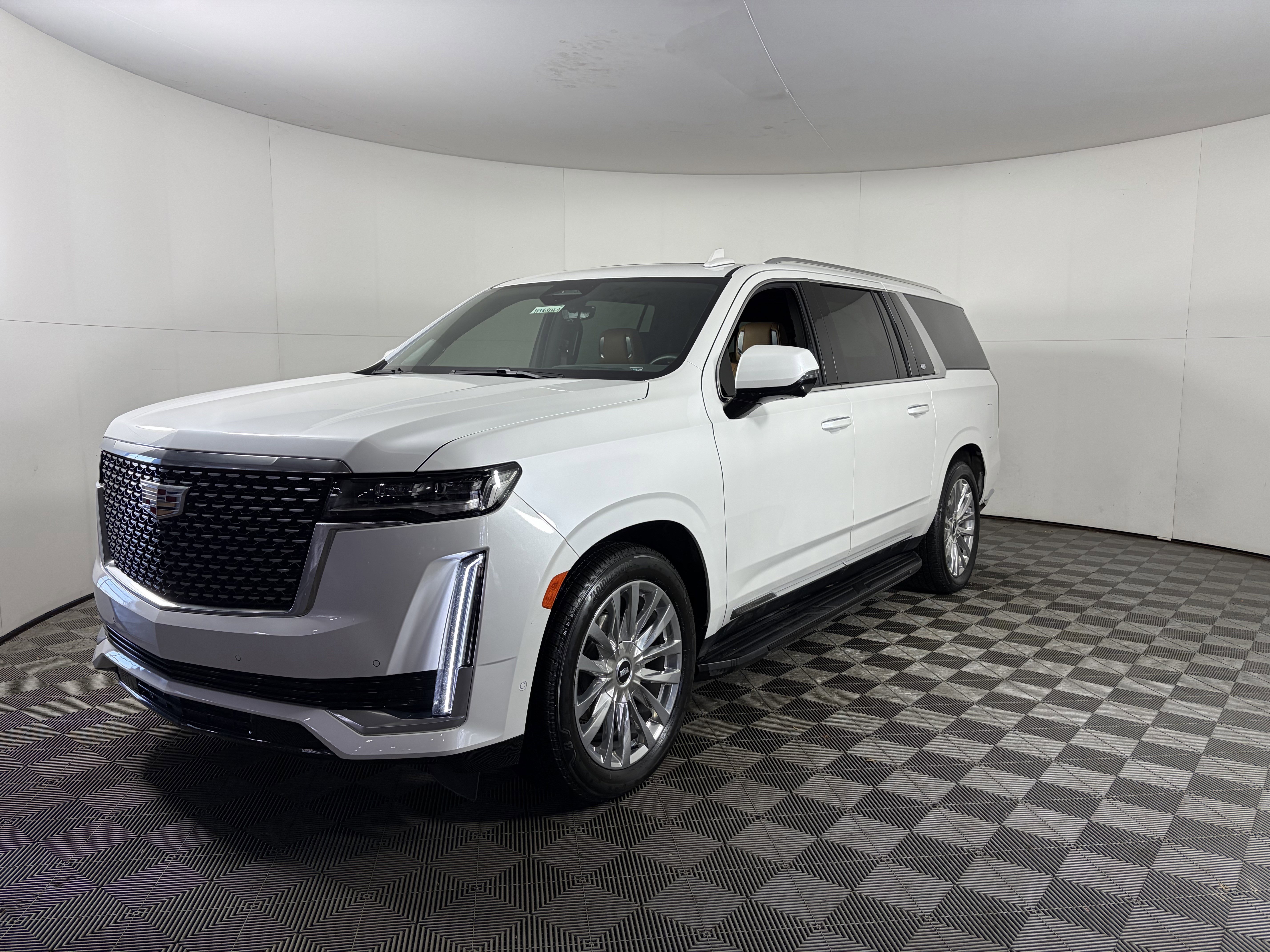 Used 2024 Cadillac Escalade ESV Premium Luxury w/ Performance Package image 3