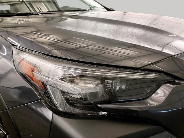 Used 2025 Subaru Outback Onyx Edition AWD/4WD image 27