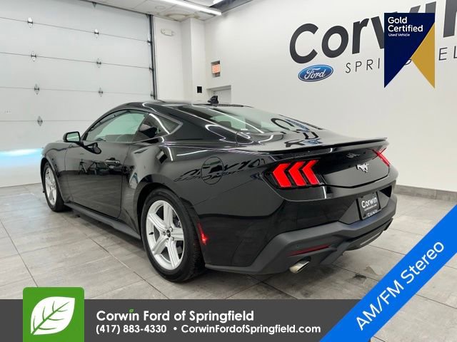 Used 2026 Ford Mustang Premium image 4