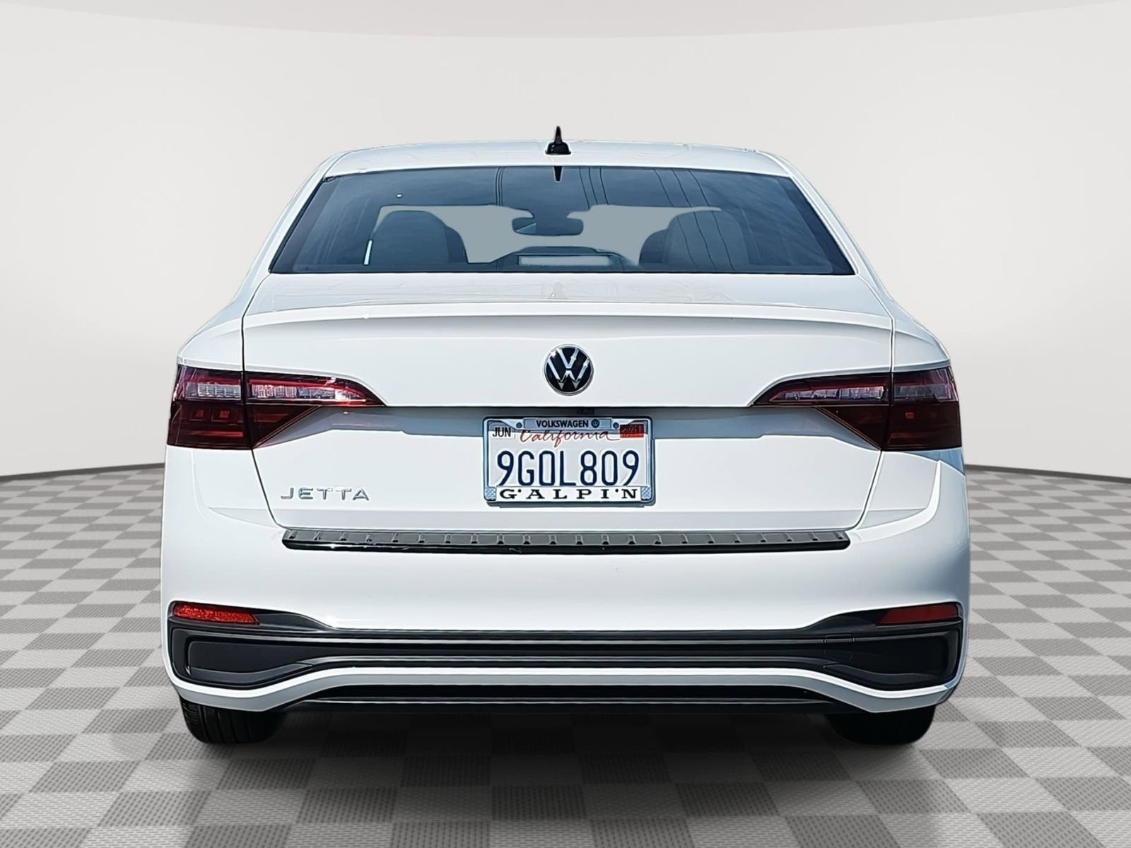 Used 2023 Volkswagen Jetta Sport image 6