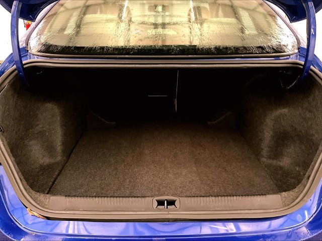 Used 2015 Chrysler 200 Limited FWD image 34