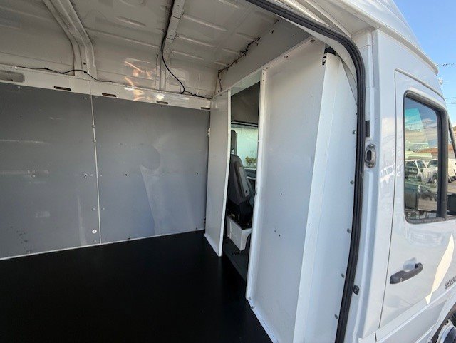 Used 2005 Dodge Sprinter 3500 w/ PWR Convenience Group image 13
