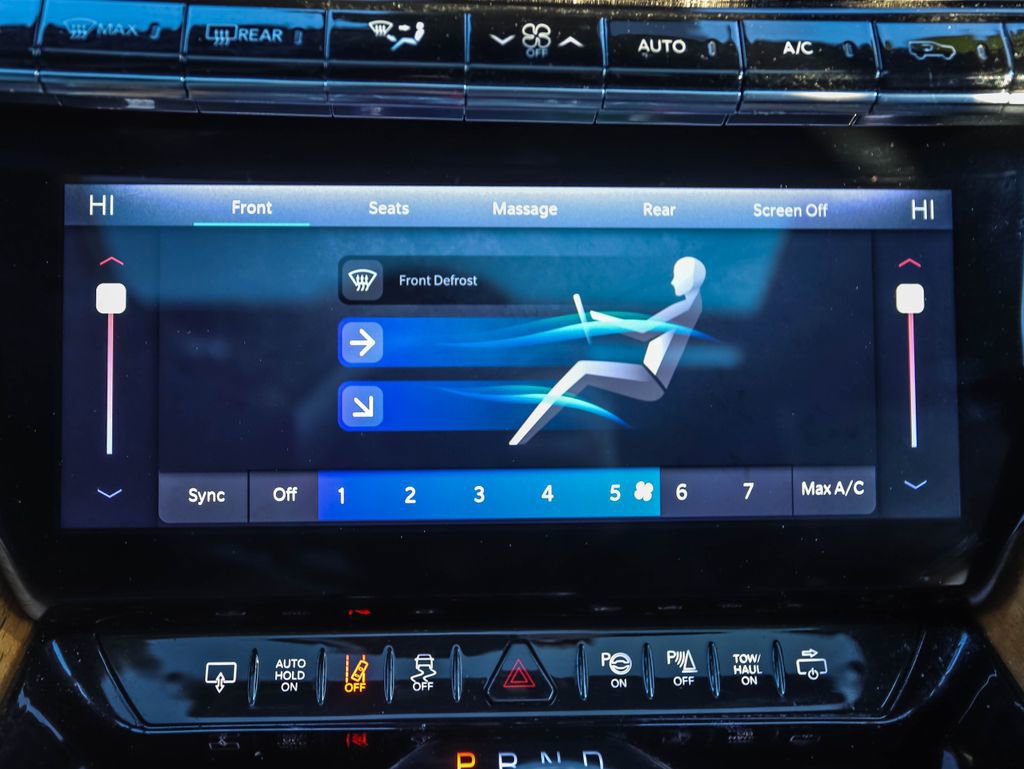 Used 2022 Jeep Grand Wagoneer Series III w/ Rear Seat Video Group 1 image 16