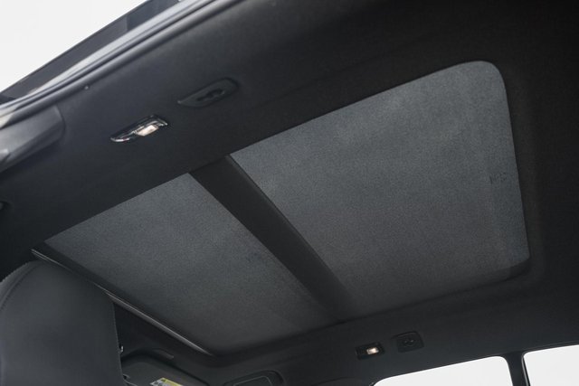 New 2026 Volvo XC40 B5 Ultra w/ Protection Package Premier image 34