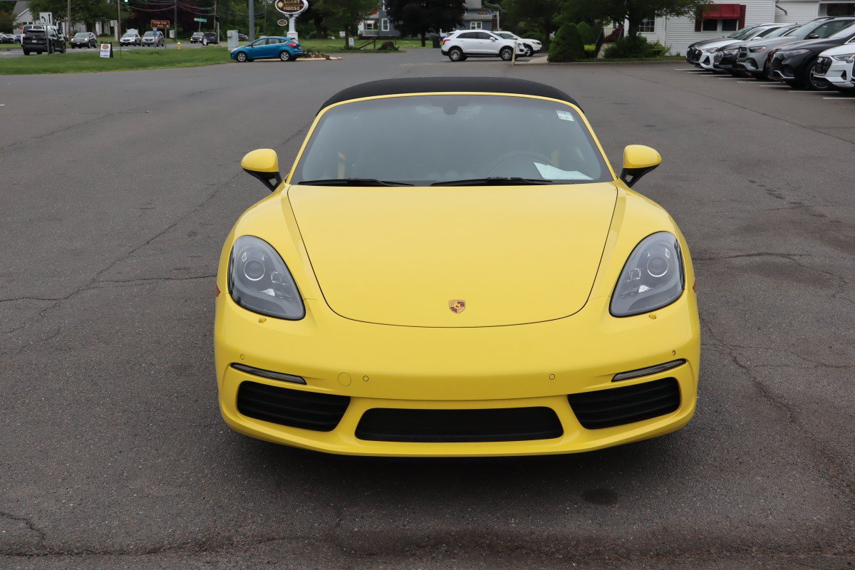 Used 2023 Porsche 718 Boxster S RWD image 3