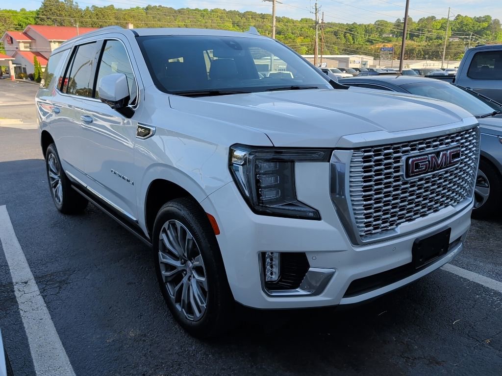 Used 2022 GMC Yukon Denali w/ Max Trailering Package image 2