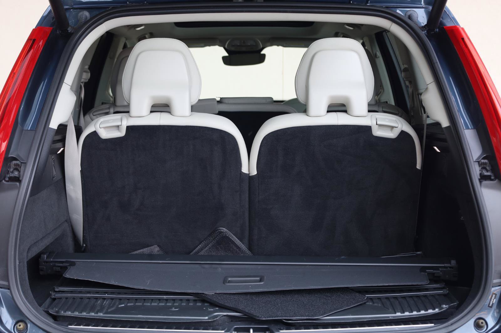 Used 2023 Volvo XC90 B6 Ultimate w/ Protection Package Premier AWD/4WD image 14