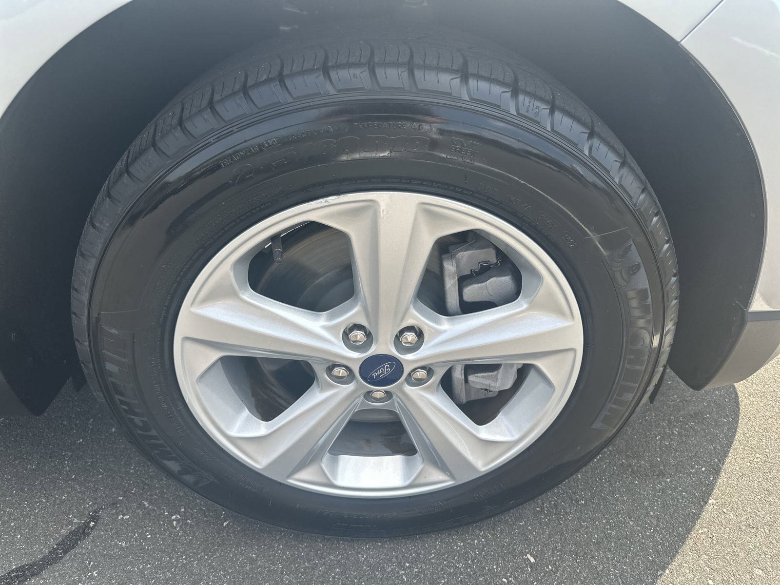 Used 2022 Ford Edge SE image 28