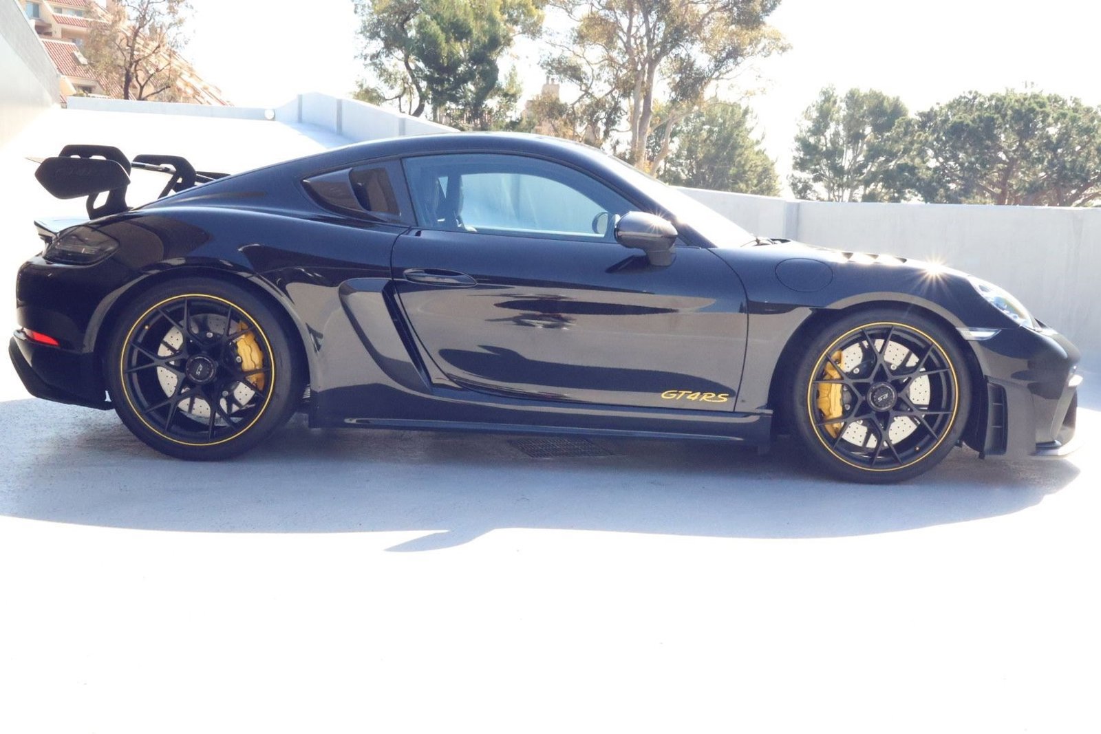 Certified 2025 Porsche 718 Cayman GT4 RS image 8