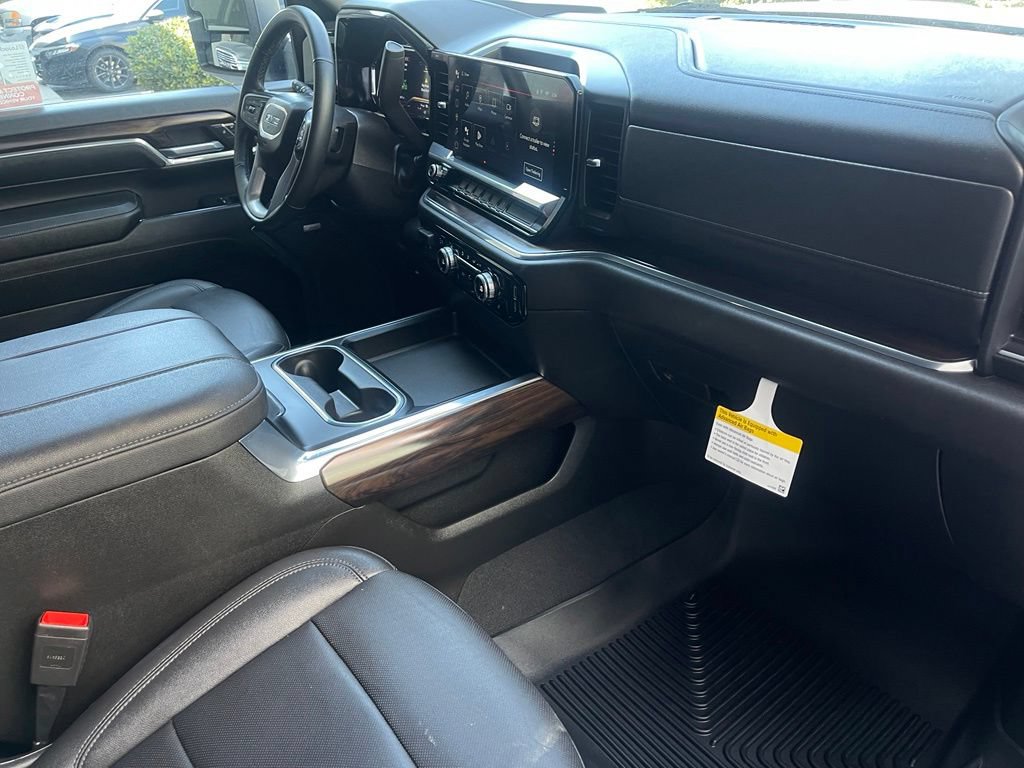 Used 2024 GMC Sierra 3500 SLT w/ SLT Premium Package RWD image 15