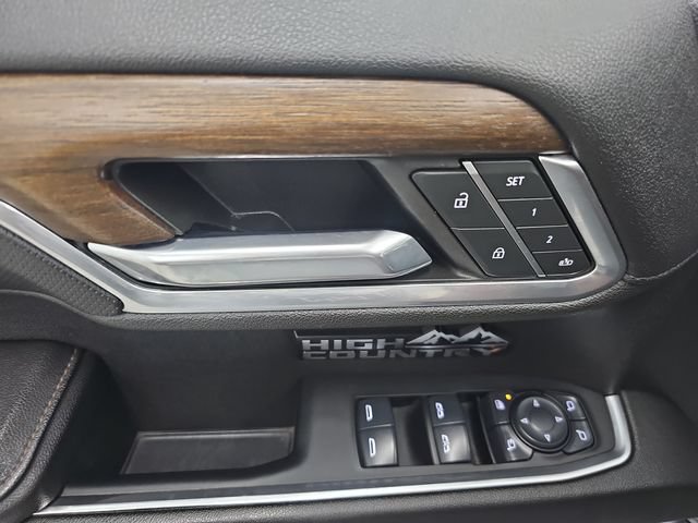 Used 2024 Chevrolet Silverado 1500 High Country w/ Technology Package AWD/4WD image 11