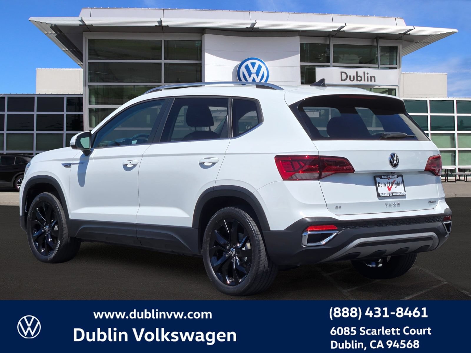 Certified 2023 Volkswagen Taos SE w/ Panoramic Sunroof Package AWD/4WD image 6