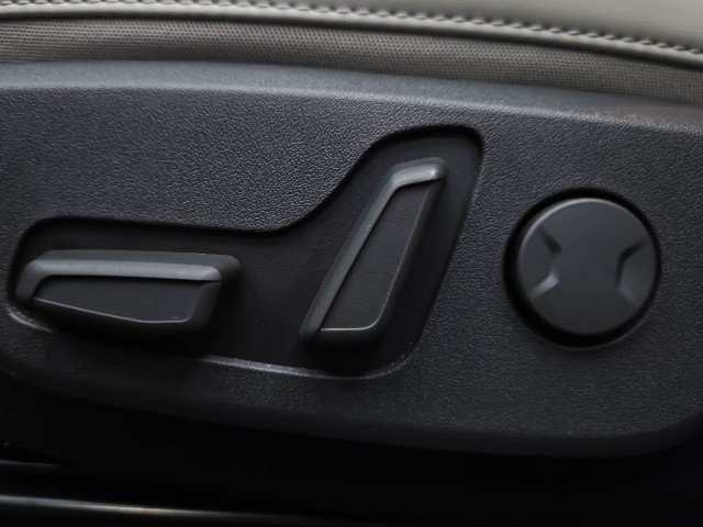 Used 2024 Kia Niro EX FWD image 29