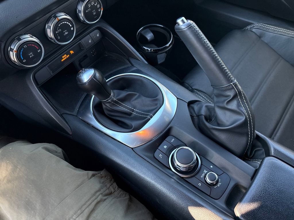 Used 2017 FIAT 124 Spider Lusso image 27