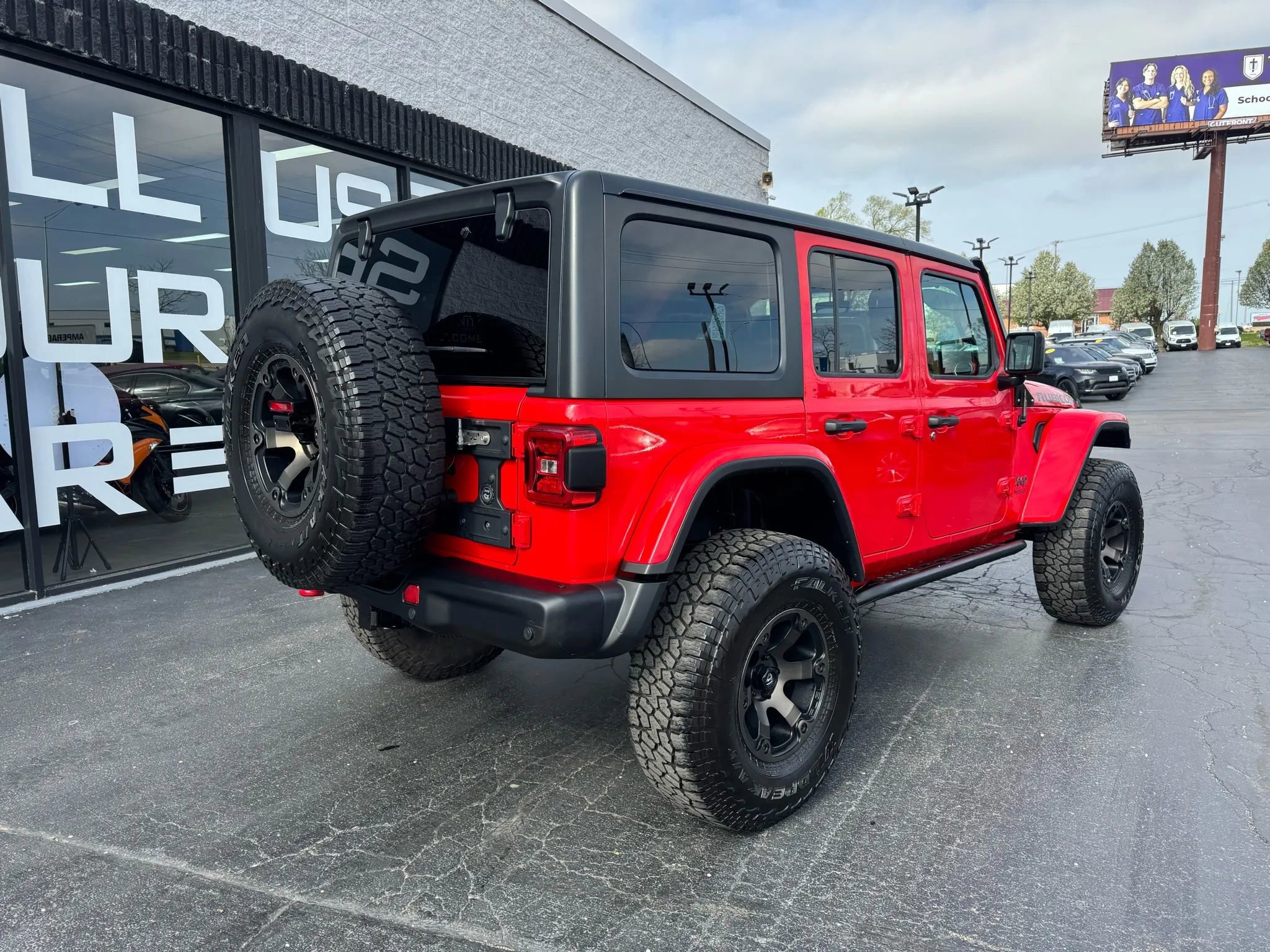 Used 2018 Jeep Wrangler Unlimited Rubicon image 3