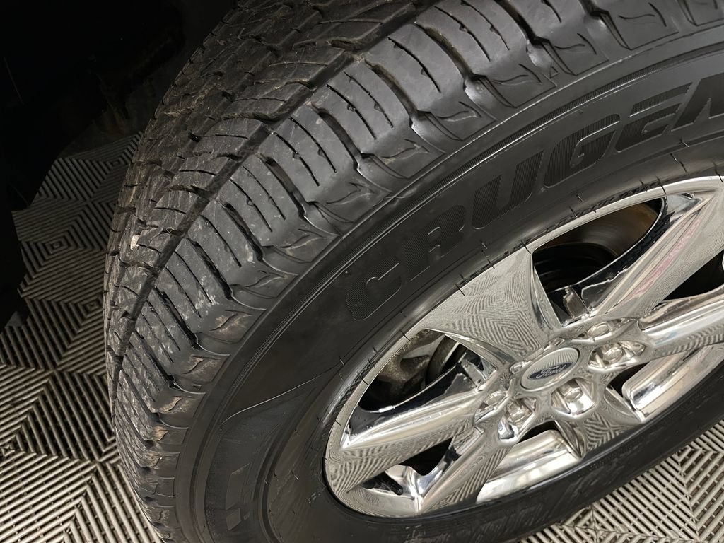 Used 2019 Ford F150 XLT w/ Equipment Group 302A Luxury AWD/4WD image 48