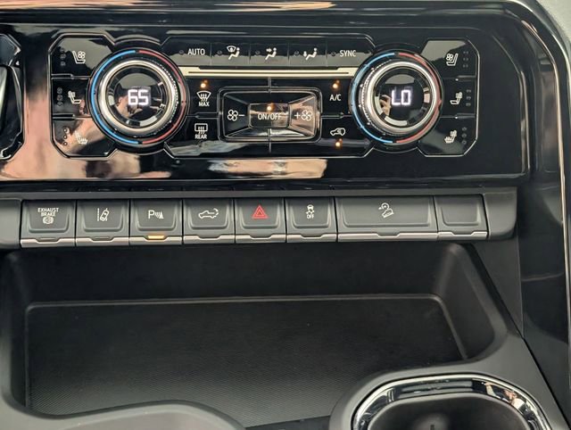 Certified 2025 GMC Sierra 2500 AT4 w/ AT4 Premium Plus Package image 24