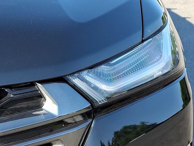 Used 2023 Chevrolet Traverse RS AWD/4WD image 12