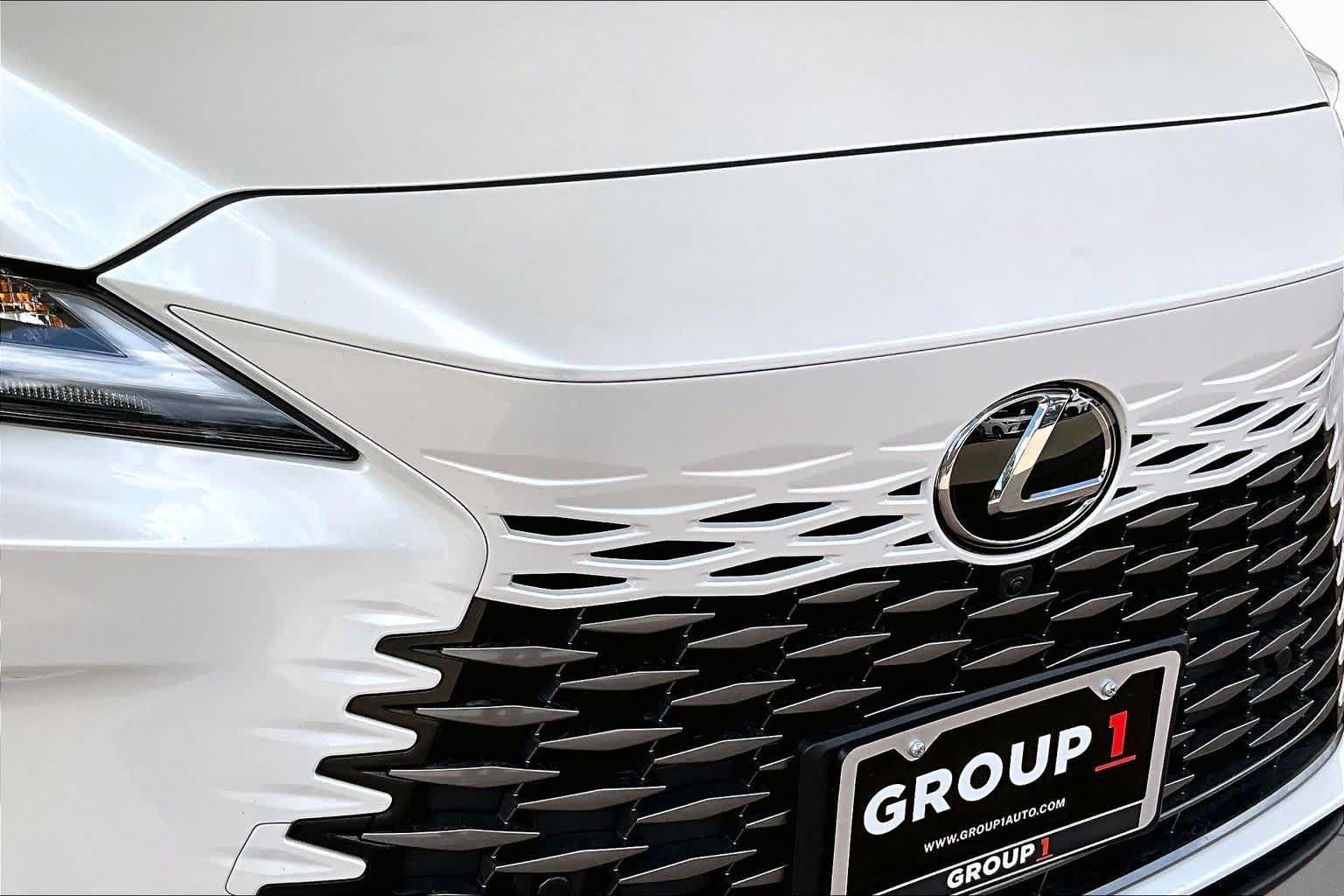 Used 2026 Lexus RX 350 Premium w/ Accessory Package (2T) FWD image 27