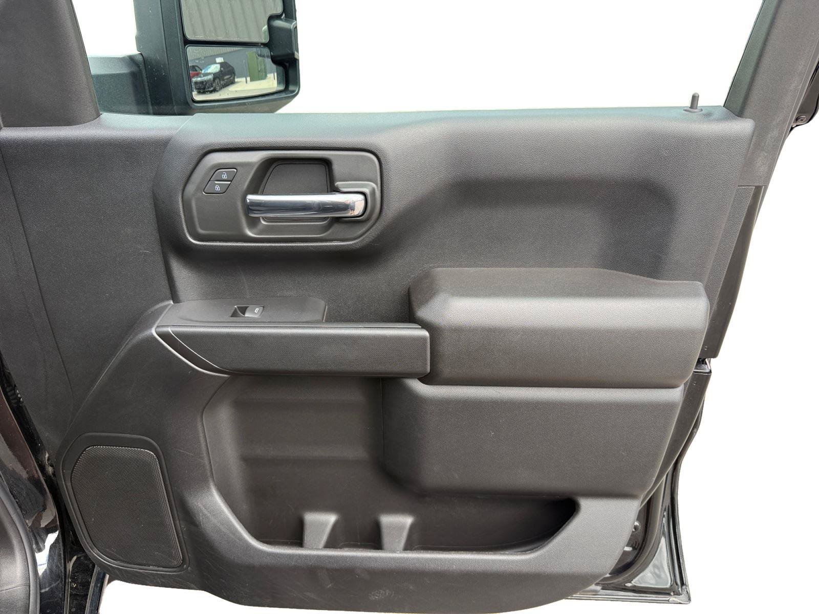 Used 2024 GMC Sierra 1500 Pro w/ Graphite Edition AWD/4WD image 24