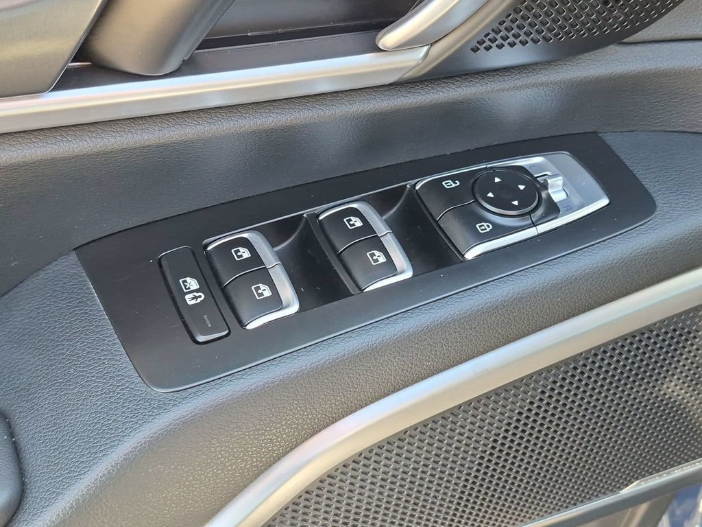 Used 2025 Kia Telluride S FWD image 14